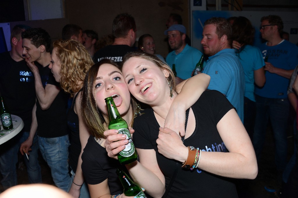 ../Images/Feest zonder naam 2015 316.jpg